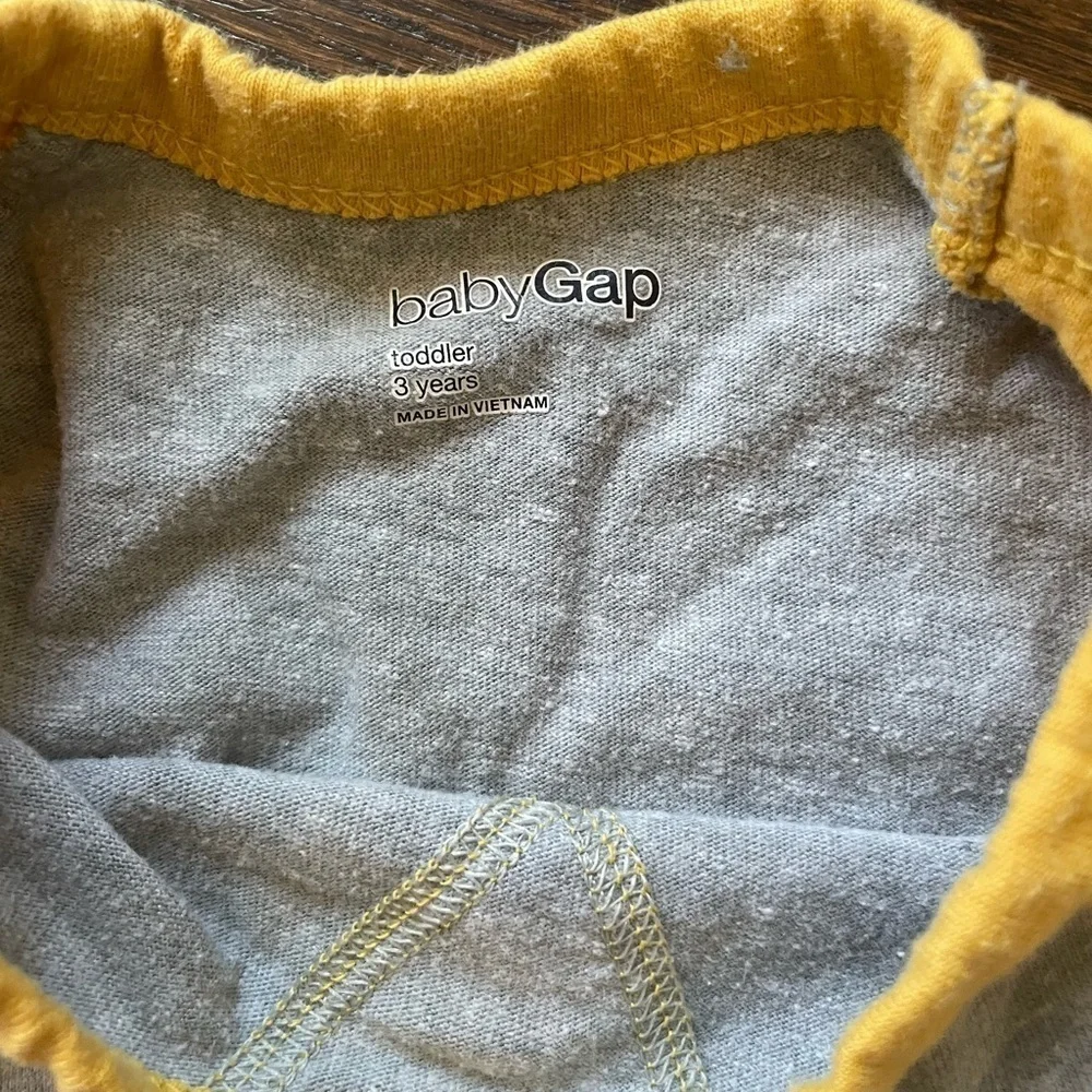 Baby gap play shirt